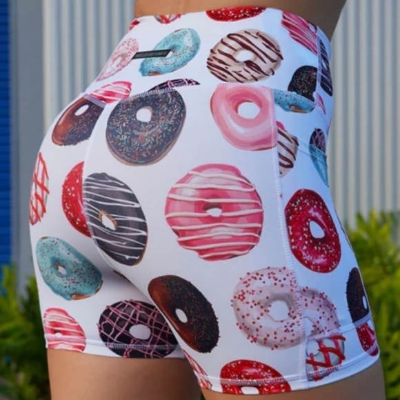 Muscles & Donuts White Workout Shorts M - Picture 2 of 6